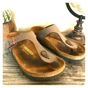 Birkenstock Gizeh sandals sz 37